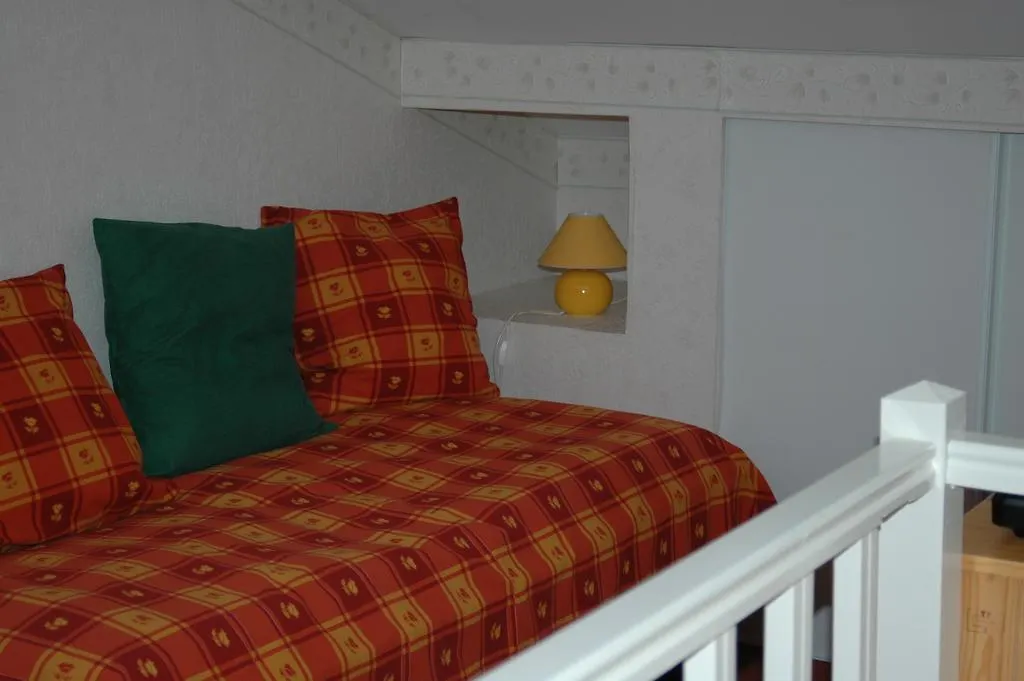 Bed & Breakfast Le Jardin De Roses Dominique Loreau Saint-Bonnet-de-Mure
